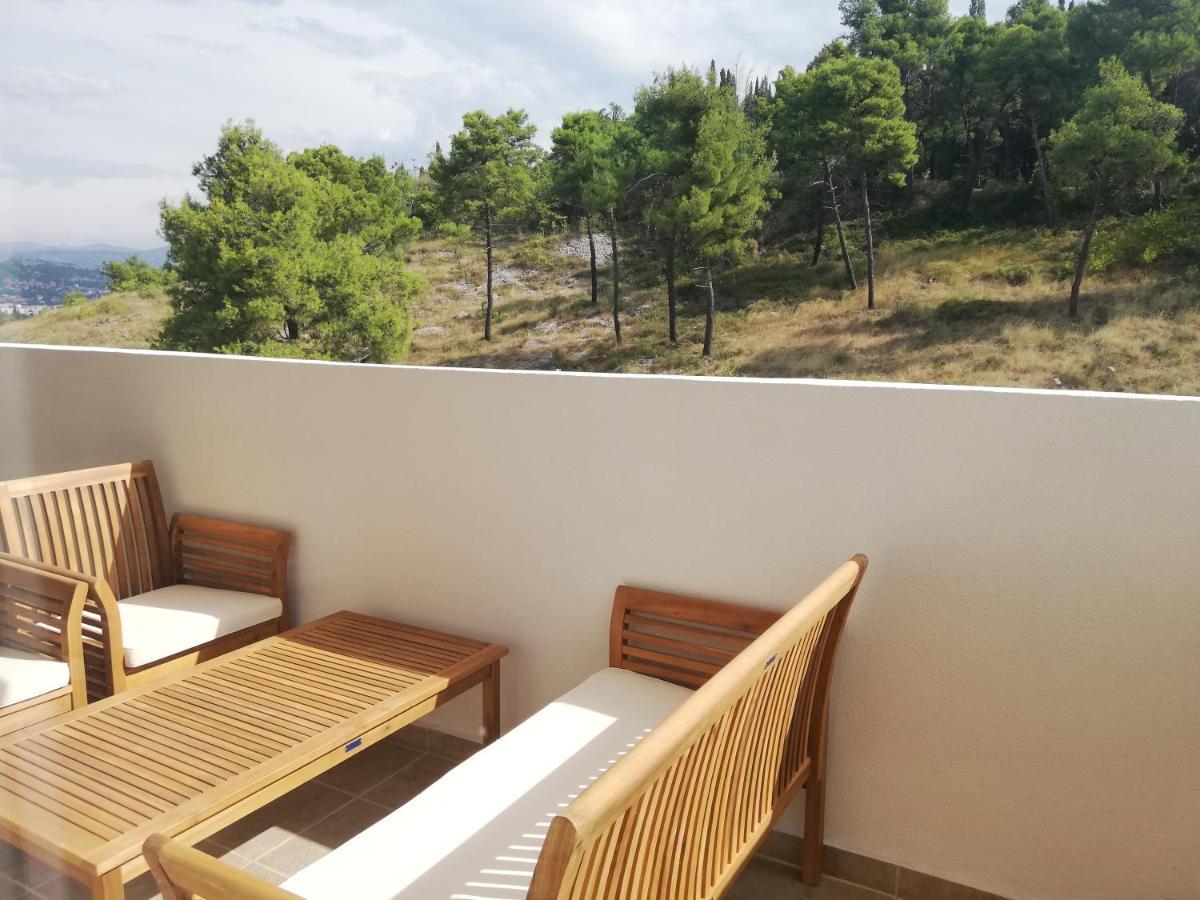 Apartments At Ljubovic Hill Park Ποντγορίτσα Εξωτερικό φωτογραφία