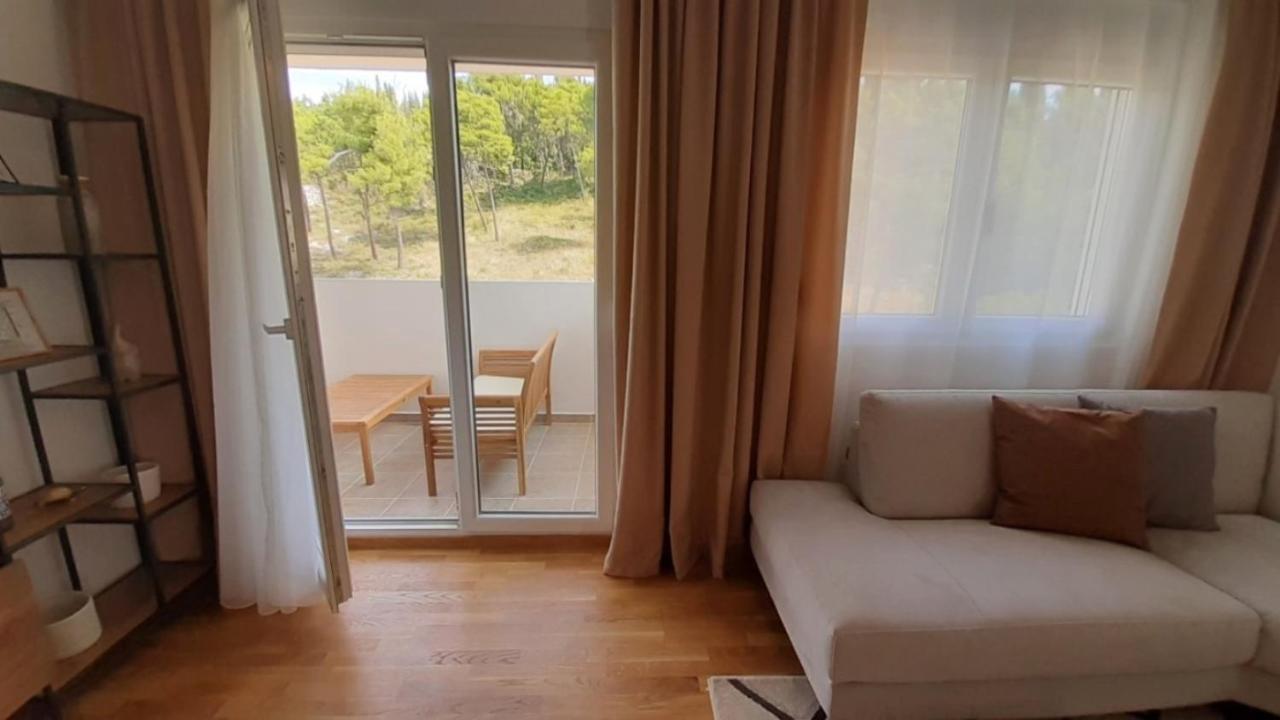 Apartments At Ljubovic Hill Park Ποντγορίτσα Εξωτερικό φωτογραφία