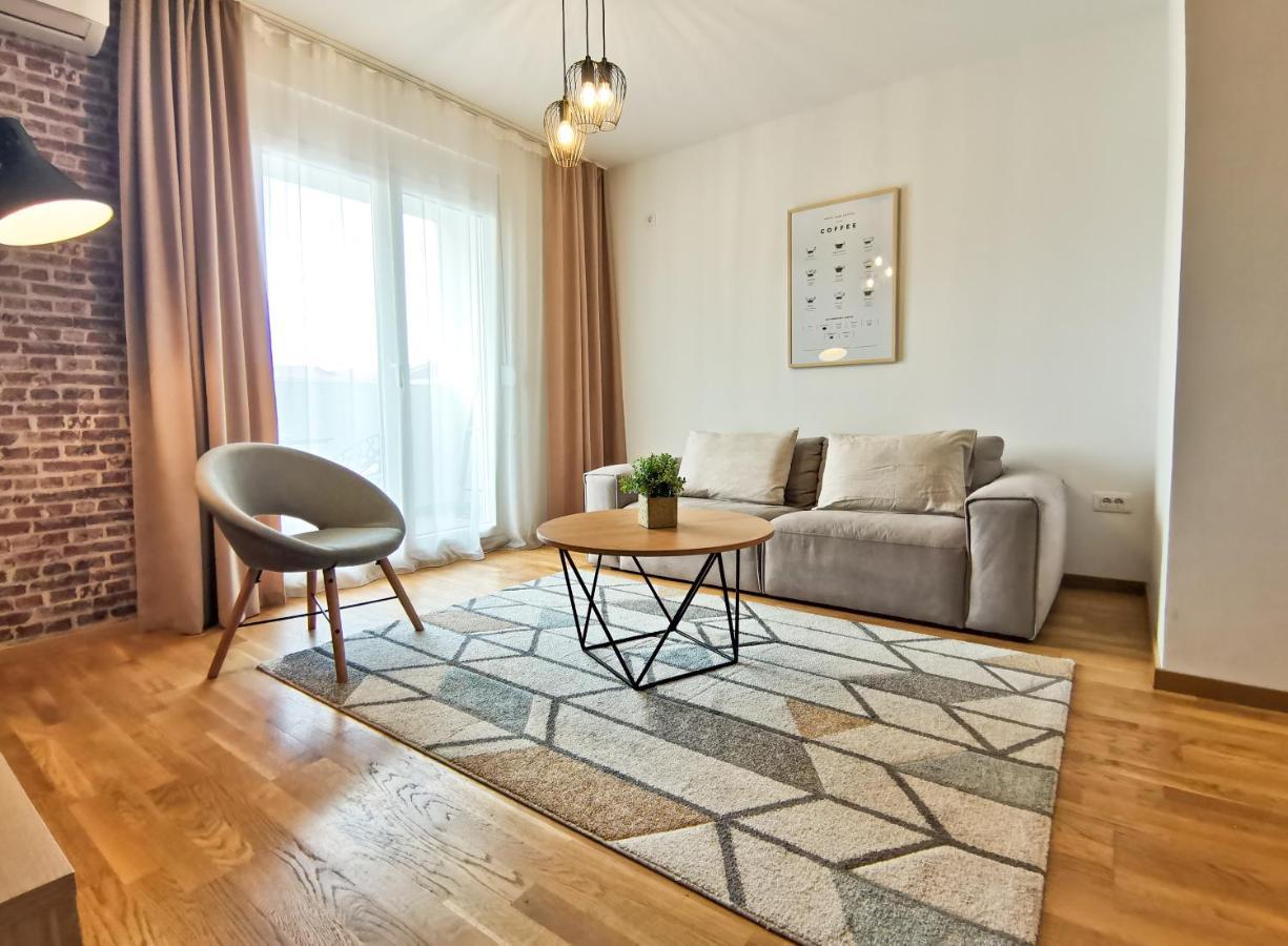 Apartments At Ljubovic Hill Park Ποντγορίτσα Εξωτερικό φωτογραφία